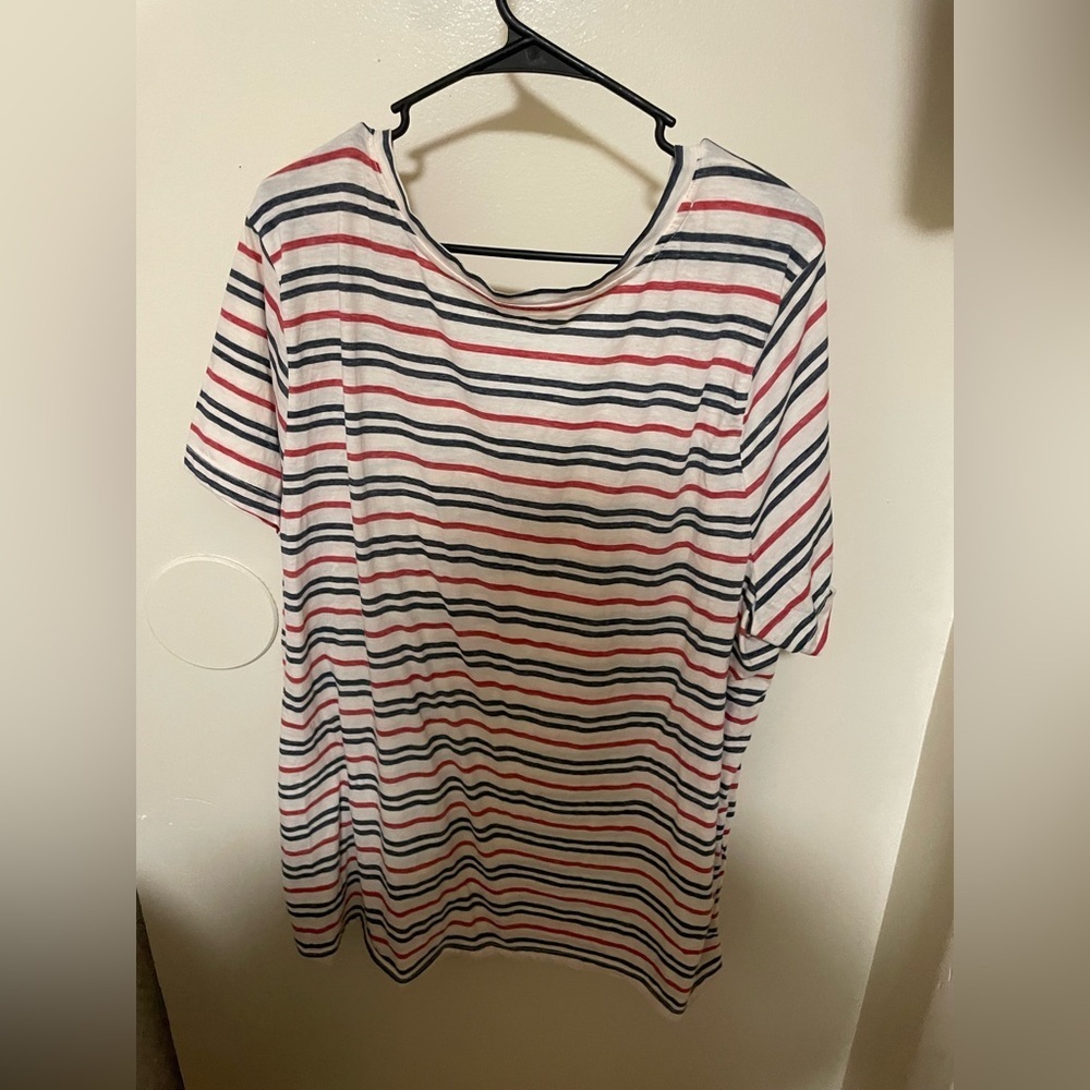 ✨Women’s Lucky Brand Vneck Short Sleeve Shirt Size 3X - Picture 5 of 8